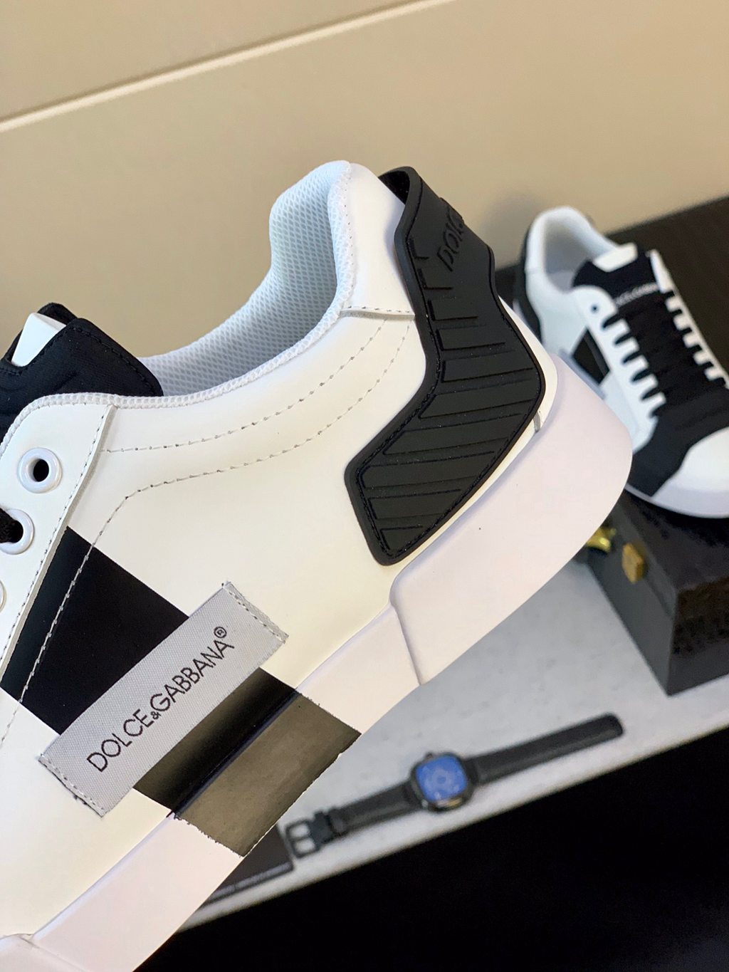 D*G sneaker